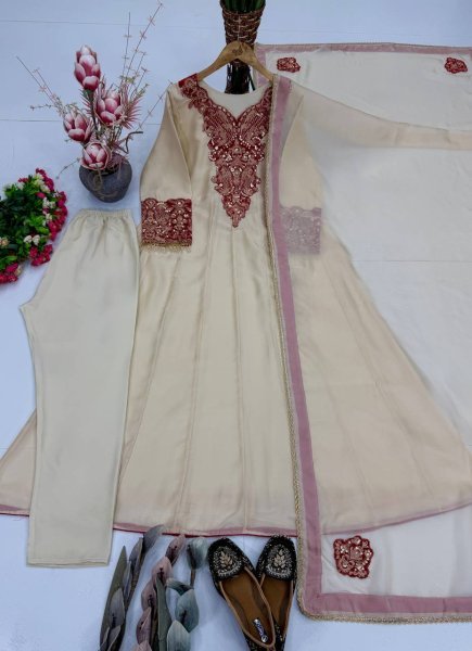 Regal Cream Soft Organza Gown with 3 Meter Flair and Heavy Sequins Embroidery at Factory Price Ready To Wear Collection