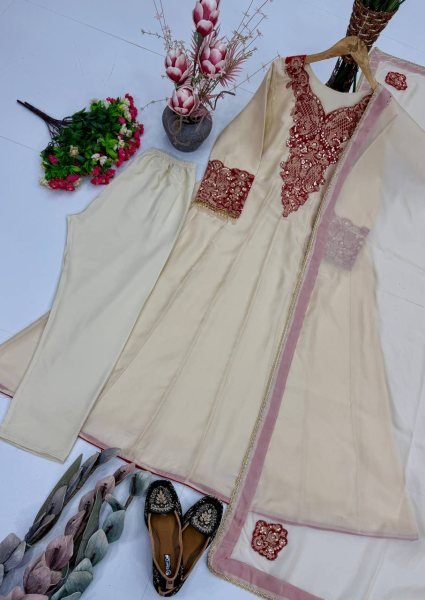 Regal Cream Soft Organza Gown with 3 Meter Flair and Heavy Sequins Embroidery at Factory Price Ready To Wear Collection