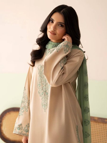 Regal Off White Roman Silk Suit Set with Embroidered Palazzo and Lace Border Dupatta Ready To Wear Collection