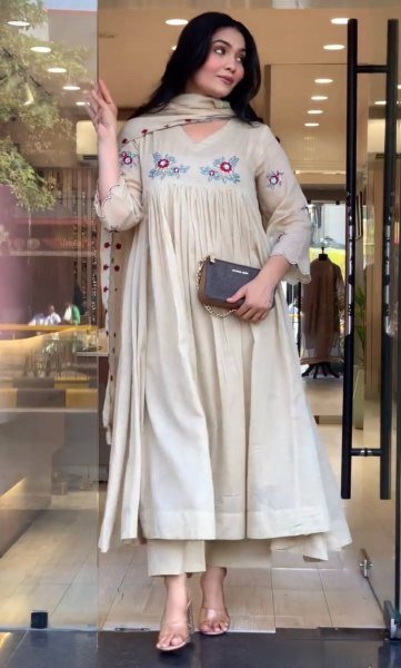 Regal OffWhite Designer Pure Mul Roman Kurti with Embroidered Dupatta For Party Anarkali Kurtis 