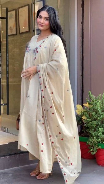 Regal OffWhite Designer Pure Mul Roman Kurti with Embroidered Dupatta For Party Anarkali Kurtis 