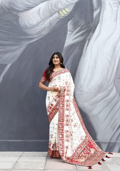 Regal Temple Motif Silk Saree with Diamond Work  &  Latkan Perfect for Festive Occasions Designer Wedding Sarees Wholesale