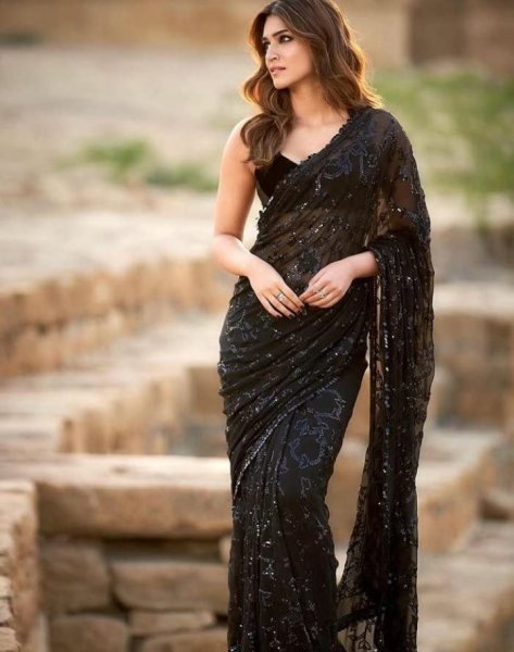 Revolutionary Black Georgette Saree with Heavy Multi Embroidery Work and Banglori Blouse Bollywood Fancy Sarees Wholesale