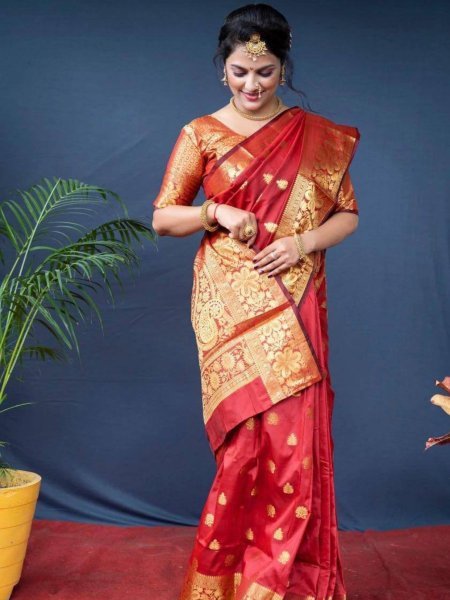 Royal Export Manufacturing Elegant Lichi Silk Saree with Rich Jacquard Work at Best Price Banarasi Saree Wholesale