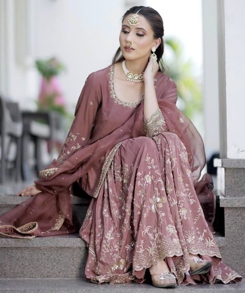 Royal Export New Designer Embroidery Work Stitched Suit manufacturing In Surat Ready To Wear Collection