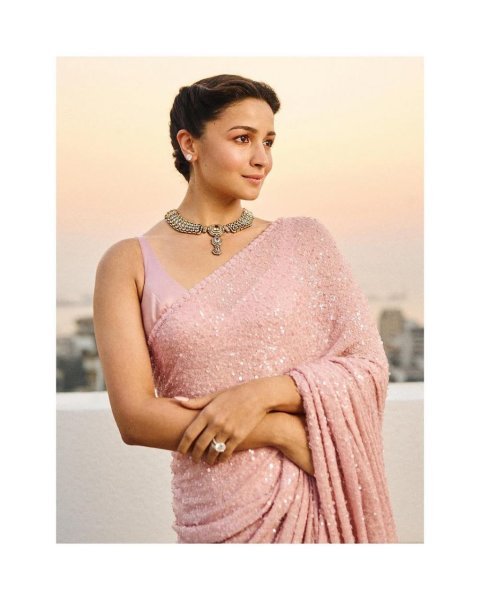 Royal Export Wholesale Collection Bollywood Star Alia Bhatt Inspired Pink Saree Bollywood Fancy Sarees Wholesale