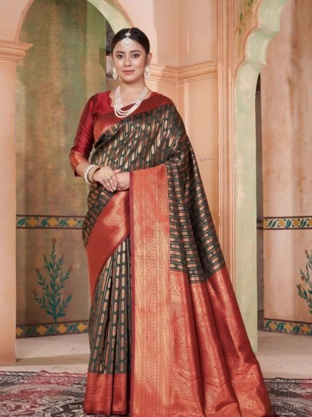 Royal Touch Pure Kanjivaram Silk Saree with Zari Woven Border & Contrast Blouse Banarasi Saree Wholesale