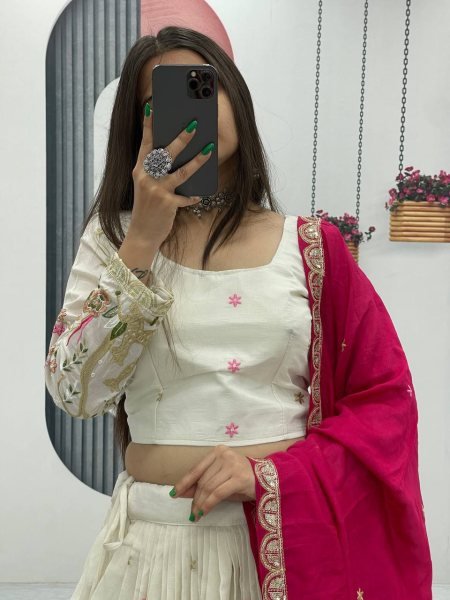 Royal Vichitra Lehenga with Embroidered Dupatta Perfect for Festive Occasions Designer Lehenga Choli