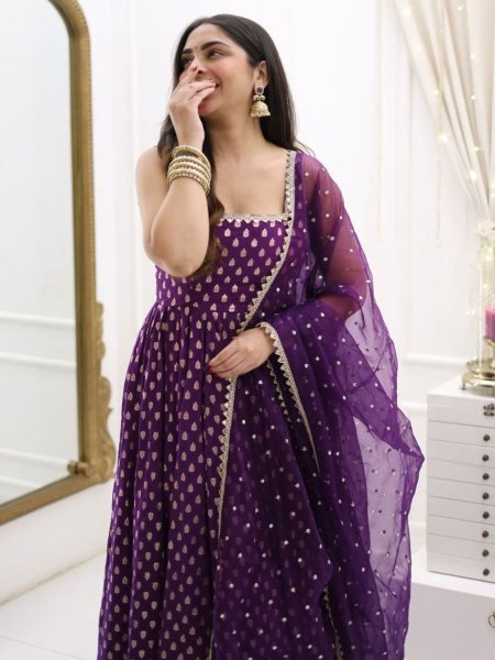 Sangeet Look Special Royal Banarasi Jacquard Anarkali Set with Elegant Net Dupatta Kurtis