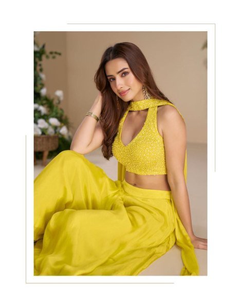 Sayuri Designer Indo Western Outfit Ready To Wear 3Pc Set Designer Plazzo Salwar Suits Wholesale