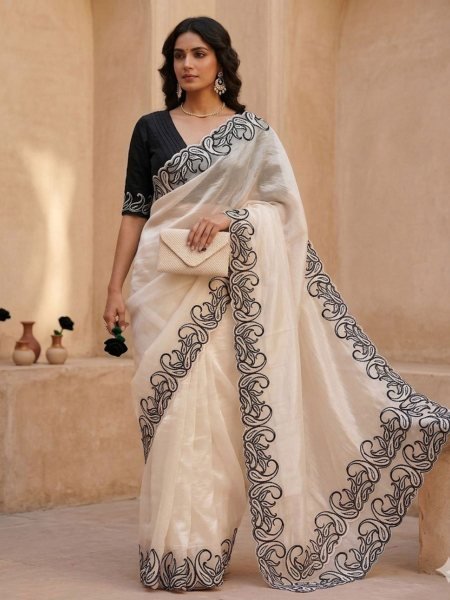 Seamless Balck Wedding Special Silk Saree with Embellished Pallu Design Sarees 