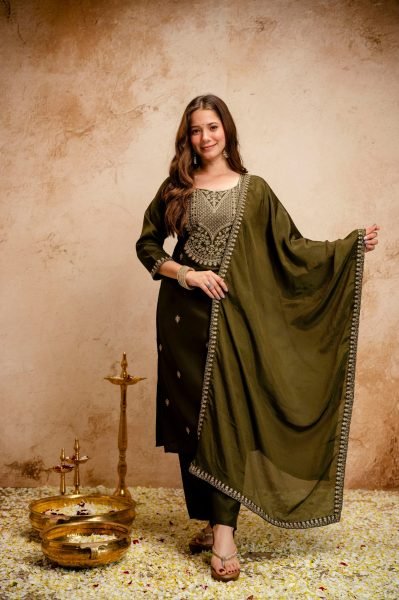 Seamless Mahendi Designer Kurti Set for Women Festive and Casual Wear Embroidery Kurtis 