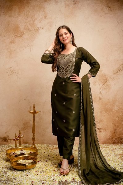 Seamless Mahendi Designer Kurti Set for Women Festive and Casual Wear Embroidery Kurtis 