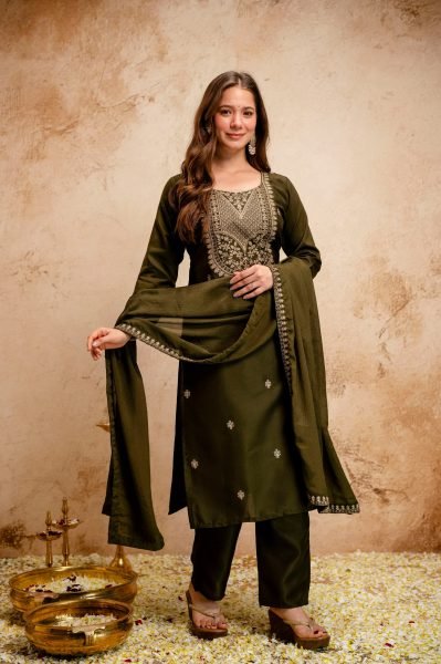 Seamless Mahendi Designer Kurti Set for Women Festive and Casual Wear Embroidery Kurtis 