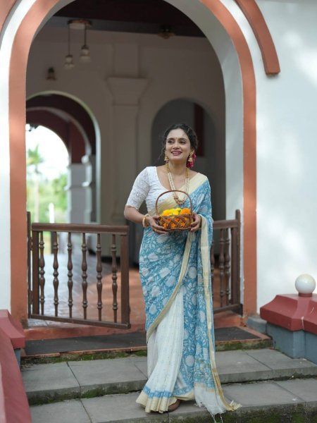 Seamless Sky Blue Linen Cotton Digital Printed Skirt Saree with Unstitched Blouse Printed Cotton Sarees Wholesale