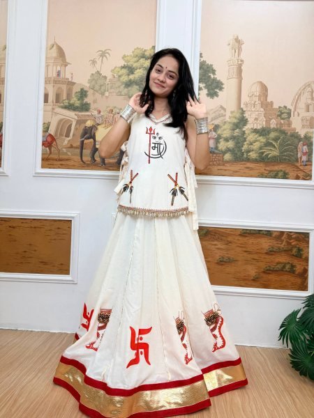 Seamless White Designer Pure Cotton Lehenga with Hand Print Work and Koti at Wholesale Rate Navratri Lehnega Choli