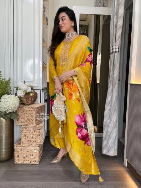 Showstopper Yellow Organza Jacquard Embroidered Kurti Set with Heavy Dupatta Kurtis