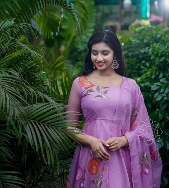 Simple   Elegant Floral Print Organza Kurti Dupatta Set Kurti With Dupatta Wholesale