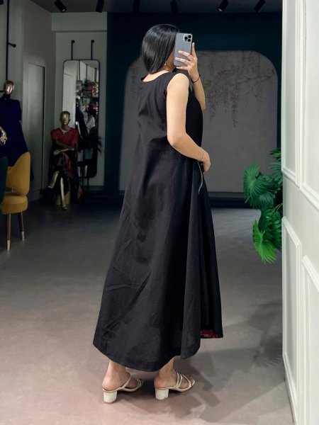 Sleek Black Khadi Cotton Kurti with Handcrafted Thread Detailing and Pocket Anarkali Kurtis 