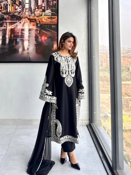 Sleek Black Stylish Bell Sleeve Palazzo Set with Lace Dupatta Ready To Wear Collection
