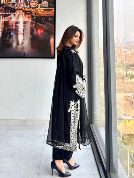 Sleek Black Stylish Bell Sleeve Palazzo Set with Lace Dupatta Ready To Wear Collection