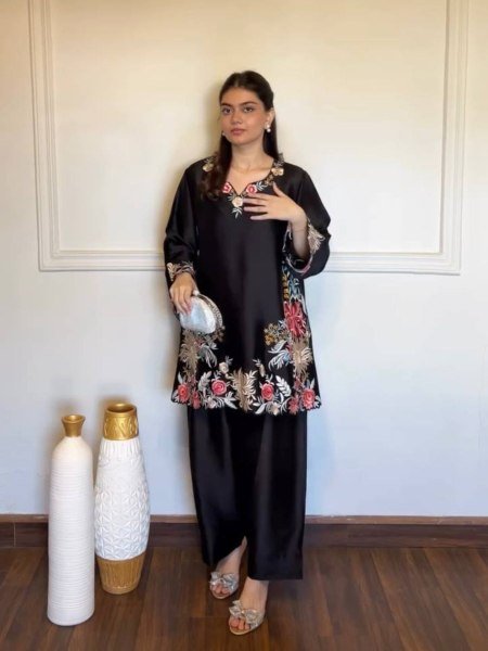 Sleek Black Women Designer Thread Work Suit with Palazzo at Manufacturer Rate Kurtis