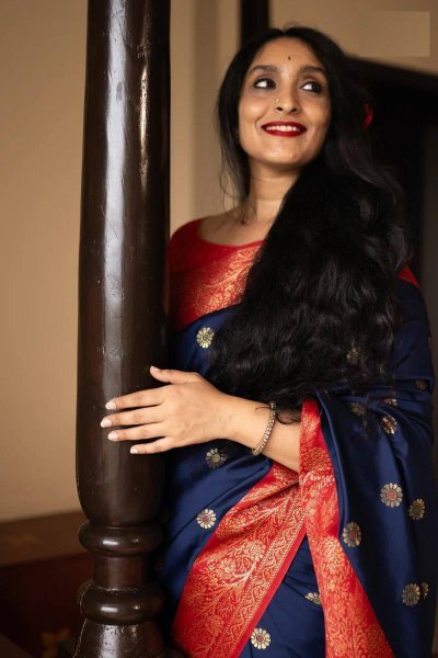Sleek Blue Soft Lichi Silk Saree with Designer Jacquard Border Blouse For Party Silk Sarees Wholesale