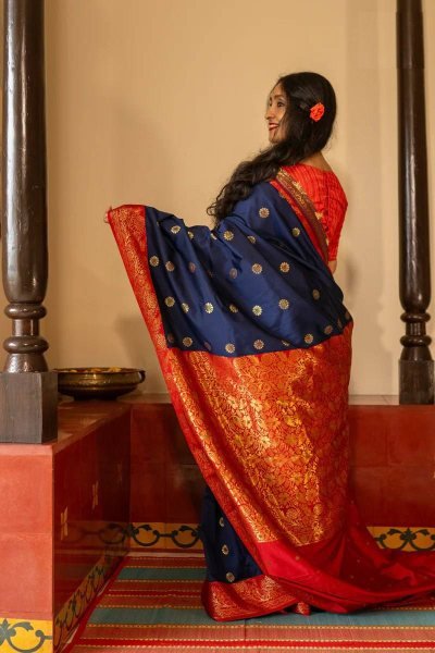 Sleek Blue Soft Lichi Silk Saree with Designer Jacquard Border Blouse For Party Silk Sarees Wholesale