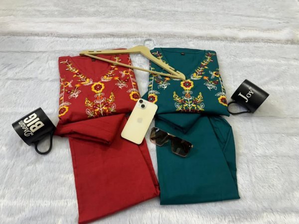 Sleek Blue Trendy Summer Kurti Pant Set with Dupatta for Daily Ethnic Wear Cotton Kurtis Wholesale