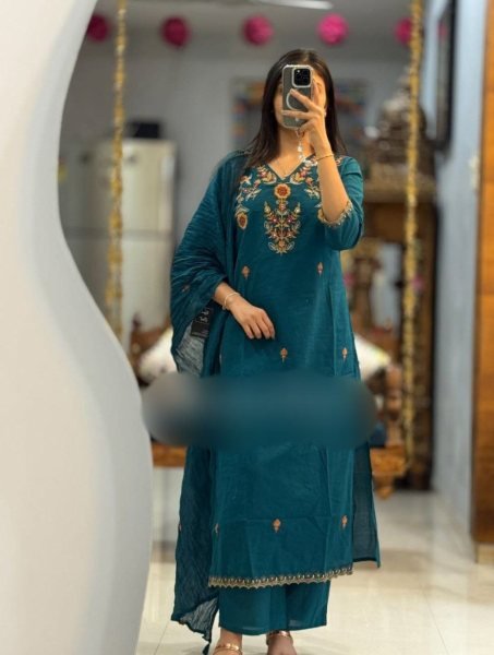Sleek Blue Trendy Summer Kurti Pant Set with Dupatta for Daily Ethnic Wear Cotton Kurtis Wholesale