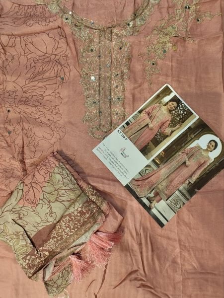 Sleek Dusty Pink Pure Maslin Digital Print Suit Set with Aari and Handwork Design Pakistani Suits Wholesale
