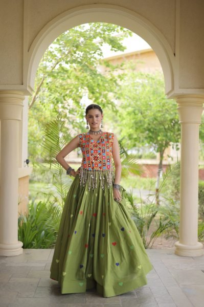 Sleek Parrot Green Navratri Cotton Lehenga Choli with Thread Embroidered Blouse Navratri Lehnega Choli