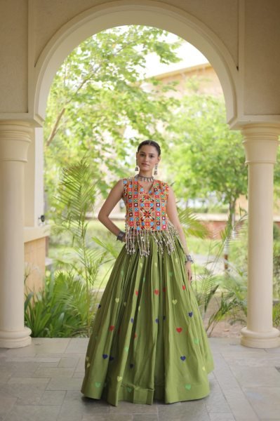 Sleek Parrot Green Navratri Cotton Lehenga Choli with Thread Embroidered Blouse Navratri Lehnega Choli