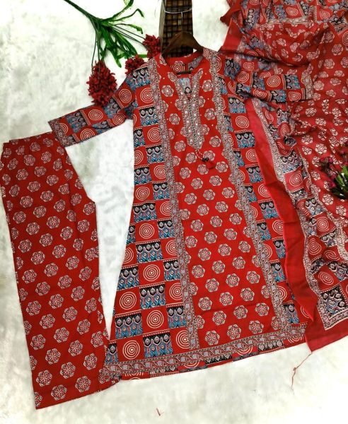 Sleek Red Designer Cotton Anarkali Kurti Set with Malmal Dupatta at Wholesale Rate Anarkali Kurtis 