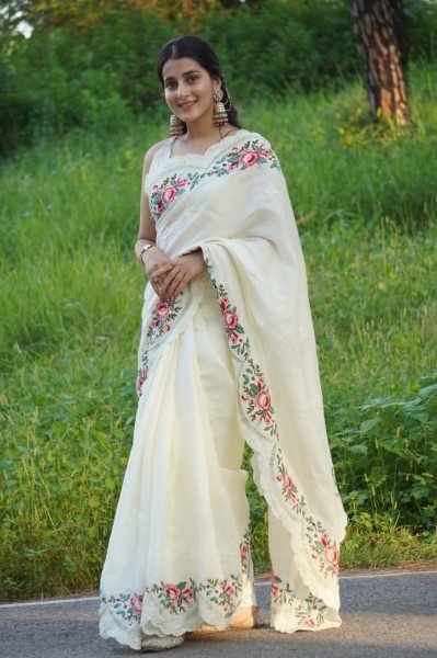Sleek White Designer Pure Tussar Silk Wedding Saree with Elegant Embroidered Blouse Silk Sarees Wholesale