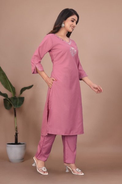 Smart-casual Pink Ready to Wear Slub Cotton Kurti With Pocket Pant for wholesalers  Straight Cut Long Kurtis