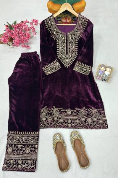 Smart casual Purple Fully Stitched Velvet Zari Embroidery Suit Set Perfect for Party Wear CO ORD Sets