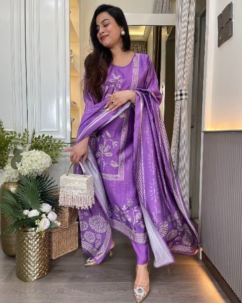 Smart Casual Purple Printed 3 Piece Kurti Set for Resellers at Wholesale Rate  Straight Cut Long Kurtis