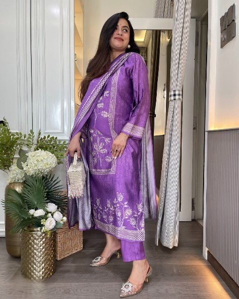 Smart Casual Purple Printed 3 Piece Kurti Set for Resellers at Wholesale Rate  Straight Cut Long Kurtis
