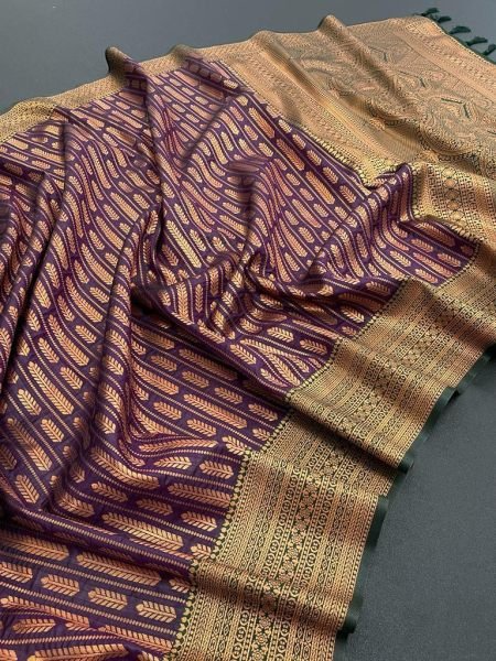 Soft Kanjivaram Silk Saree with Traditional Weave & Golden Zari Bridal Classic Banarasi Saree Wholesale
