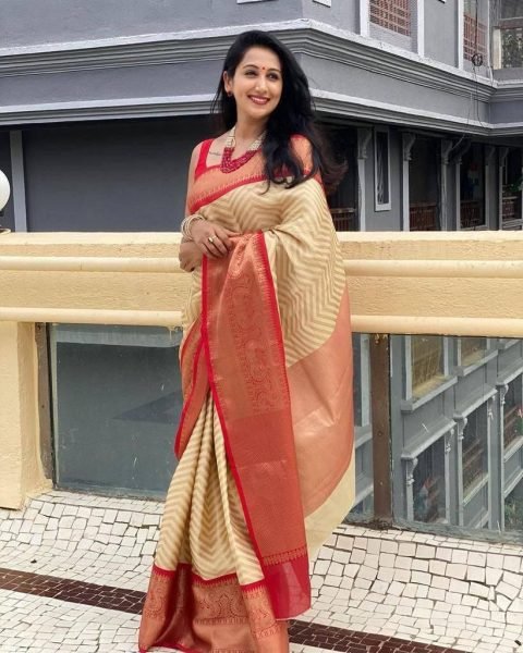 Soft Lichi Silk Saree with Rich Weaving Perfect for Festivals and Export Onam Collection