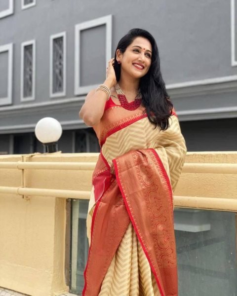Soft Lichi Silk Saree with Rich Weaving Perfect for Festivals and Export Onam Collection