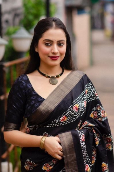 Soft silk slub woven saree with batik print deaign Saree Silk Sarees Wholesale