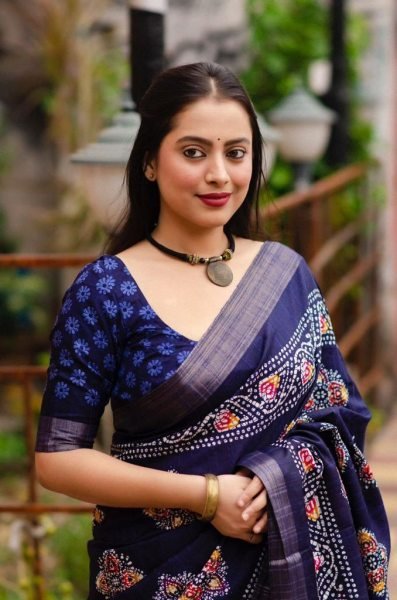 Soft silk slub woven saree with batik print deaign Saree Silk Sarees Wholesale
