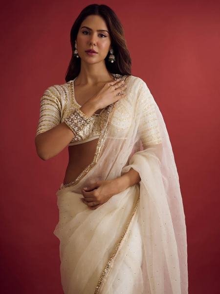 Sonam Bajwa White Color Soft Georgette Saree with Original Hand Charkhi Gotta Patti Work And Fully Stitched Blouse Bollywood Fancy Sarees Wholesale