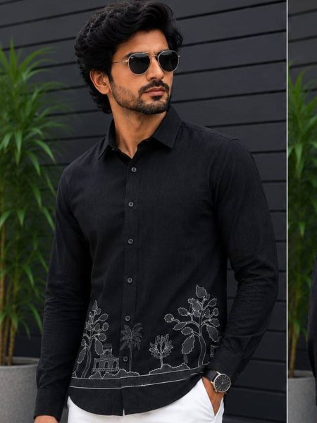 Sophisticated Black Linen Fabric Men s Kurta with Full Sleeves for Festive Wear 