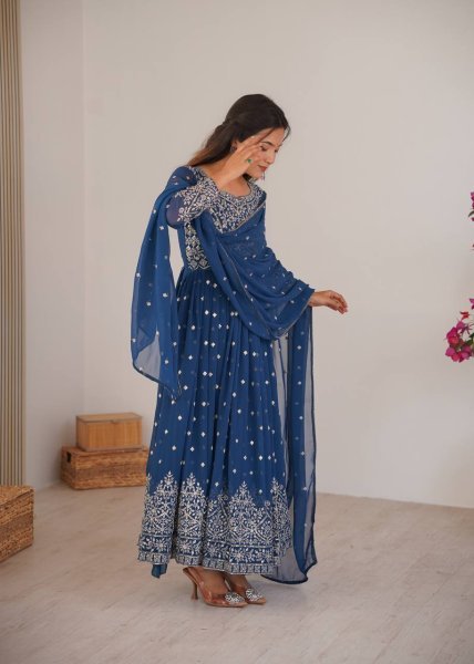 Sophisticated Blue Anarkali Suits With Cotton Pant And Thread Work Dupatta For Retailer Discount Ready To Wear Collection