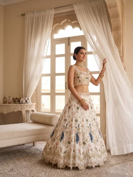 Fox Georgette Lehenga with Sequins Embroidery Cut Work for Wedding Wear Bridal Lehenga Choli