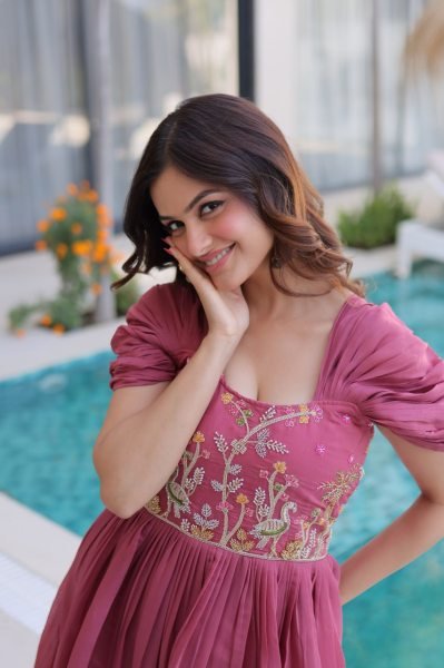 Sophisticated Pink Mal Chanderi Gown with Beads Embroidery for Festive Wear Anarkali Kurtis 