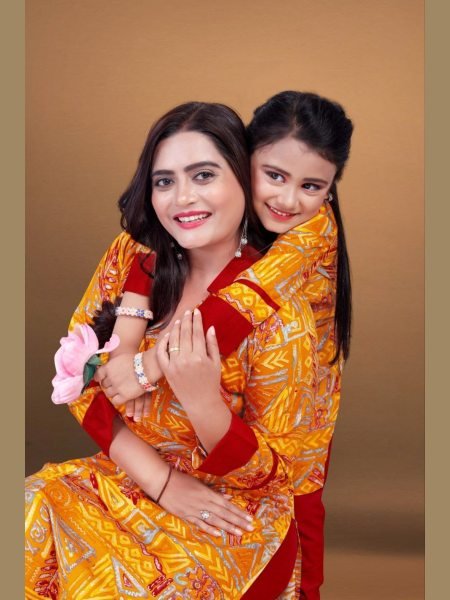 Special Mother Daughter Reyon Printed Top Pant Set Combo Collection  Mom-Doughter Collection